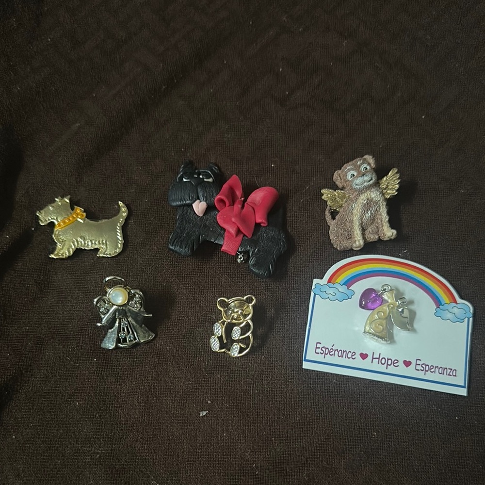 Assorted Pet-Themed Pins Set